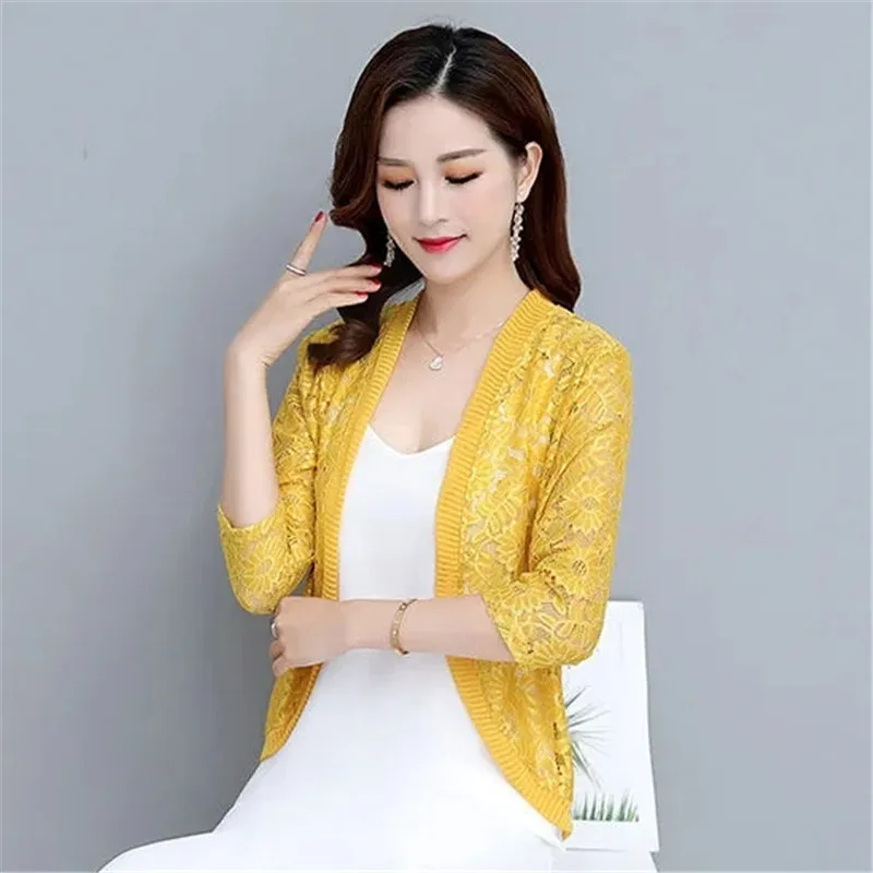 

New 2024 Summer Lace Sunscreen Clothing Women's Shawl Coat Soft three-quarter sleeve Thin Cardigan Jacket Air-Conditioned Shirt