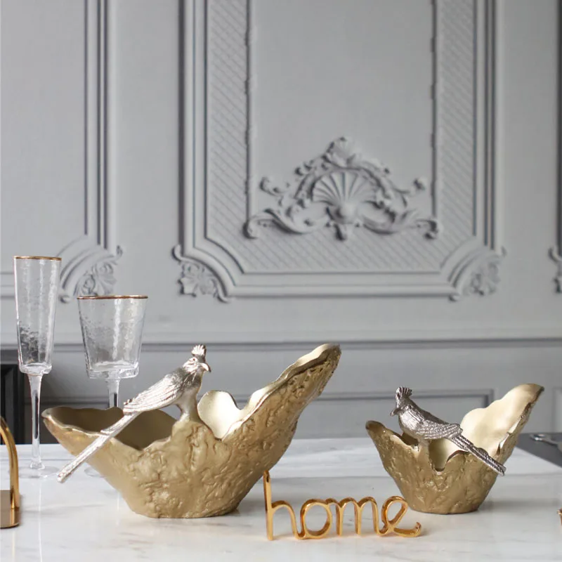 

Дизайнерская художественная инкрустированная статуя птицы из алюминиевой тарелки с фруктами, поднос для гостиной, отеля, журнальный столик, настольный декор для хранения, украшения