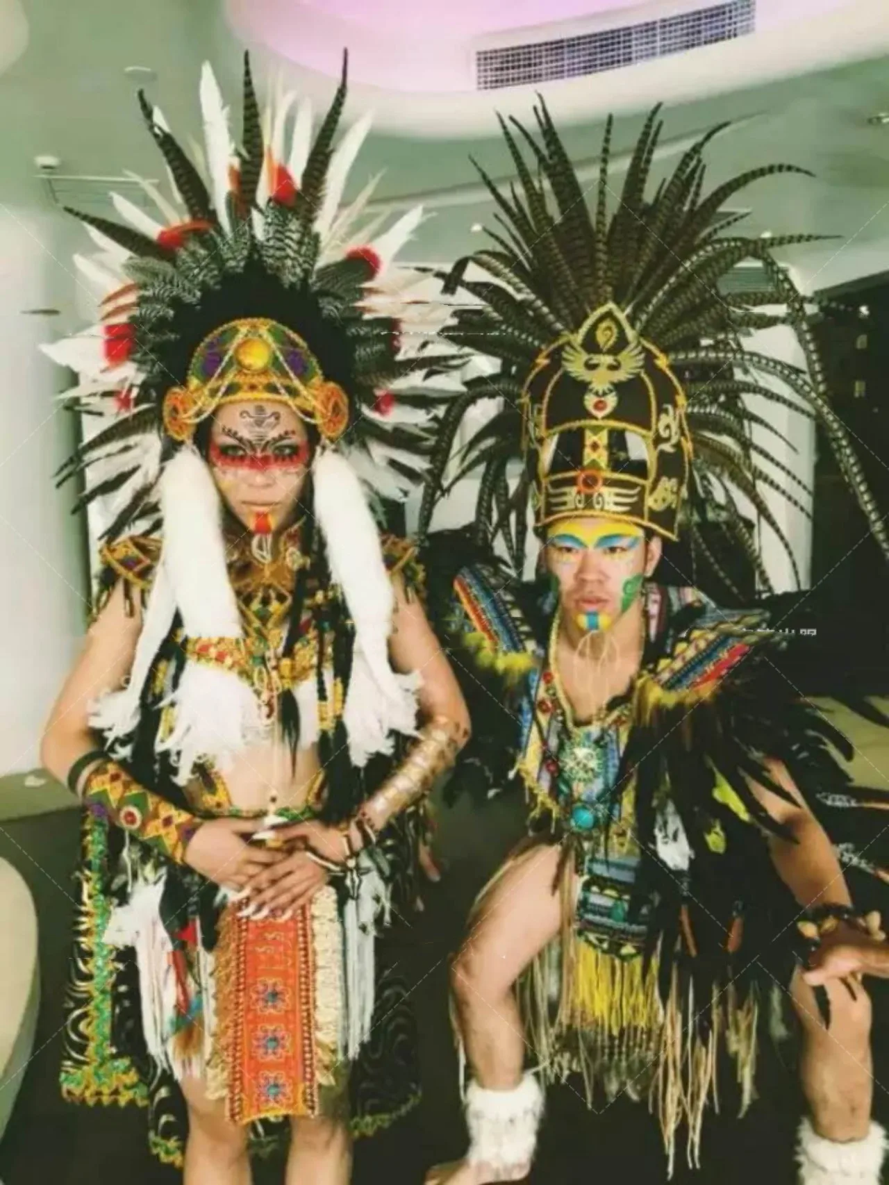 Nightclubs African tribes Indian savage chiefs jungle parties gogo costumes for men and women.