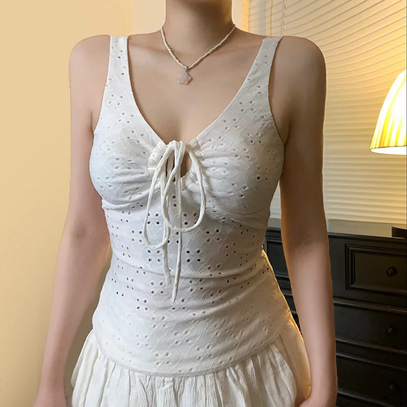 

Solid Backless Halter Crop Top Women Sexy V-neck cutout spaghetti strap sweet and spicy ribbon tie waist slimming minimalist top