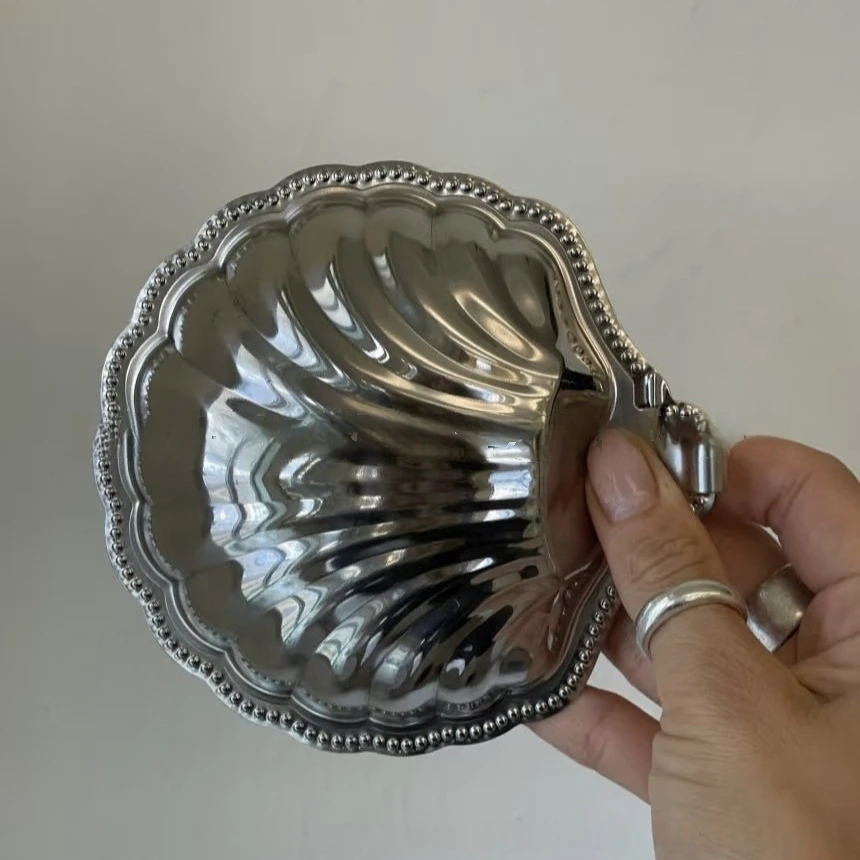 Luxurious French Retro 304 Stainless Steel Food Dish Plate Shell Box Jewelry Peal Storage Bag