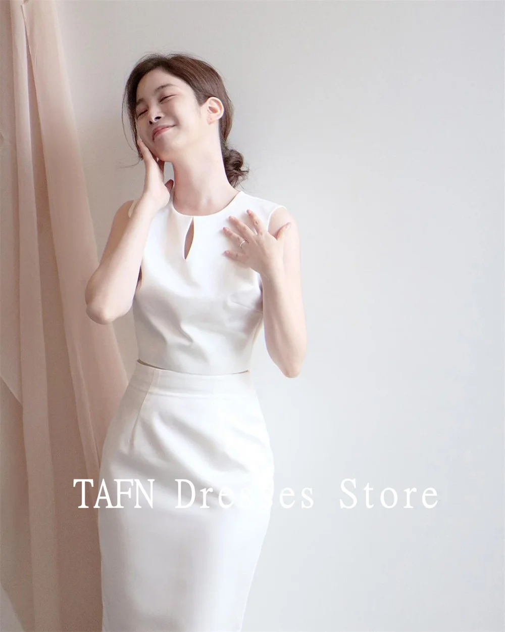 TAFN White Simple Elegant Wedding Reception Dresses Mermaid Satin O-Neck Sleeveless Gown for Wedding Event Guest Dress