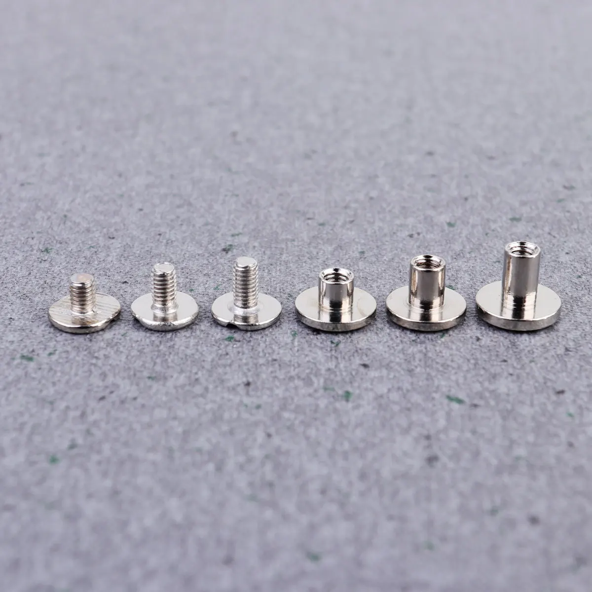 30 قطعة برغي برأس مسطح من النحاس لحزام دفتر الملاحظات DIY كرافت قفل متين دفتر مسمار خفيف الوزن