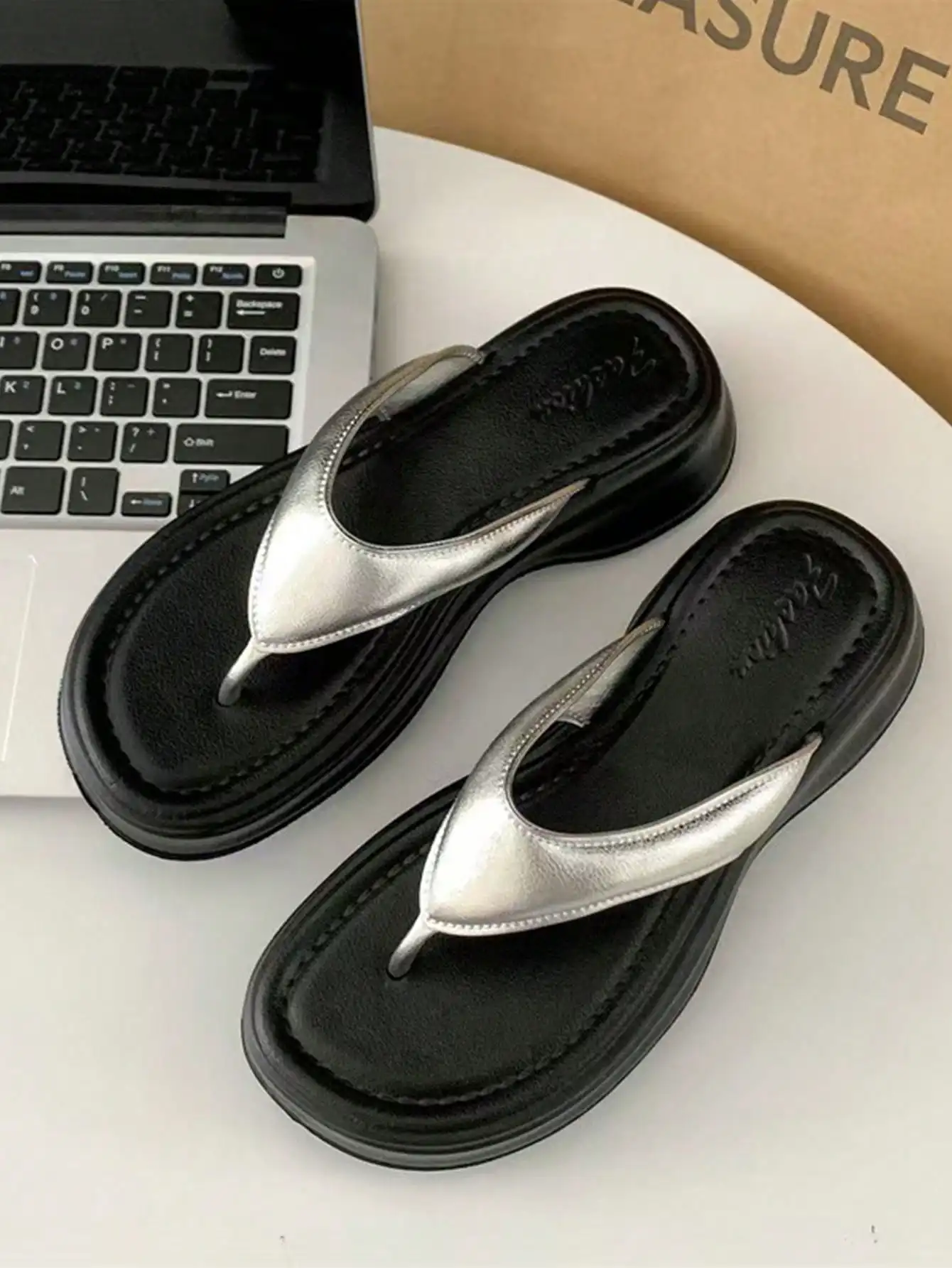 Summer Silver Thick Sole Flip Flops, Women's Height-Increasing Slides, Soft Anti-Slip Casual Platform Sandals