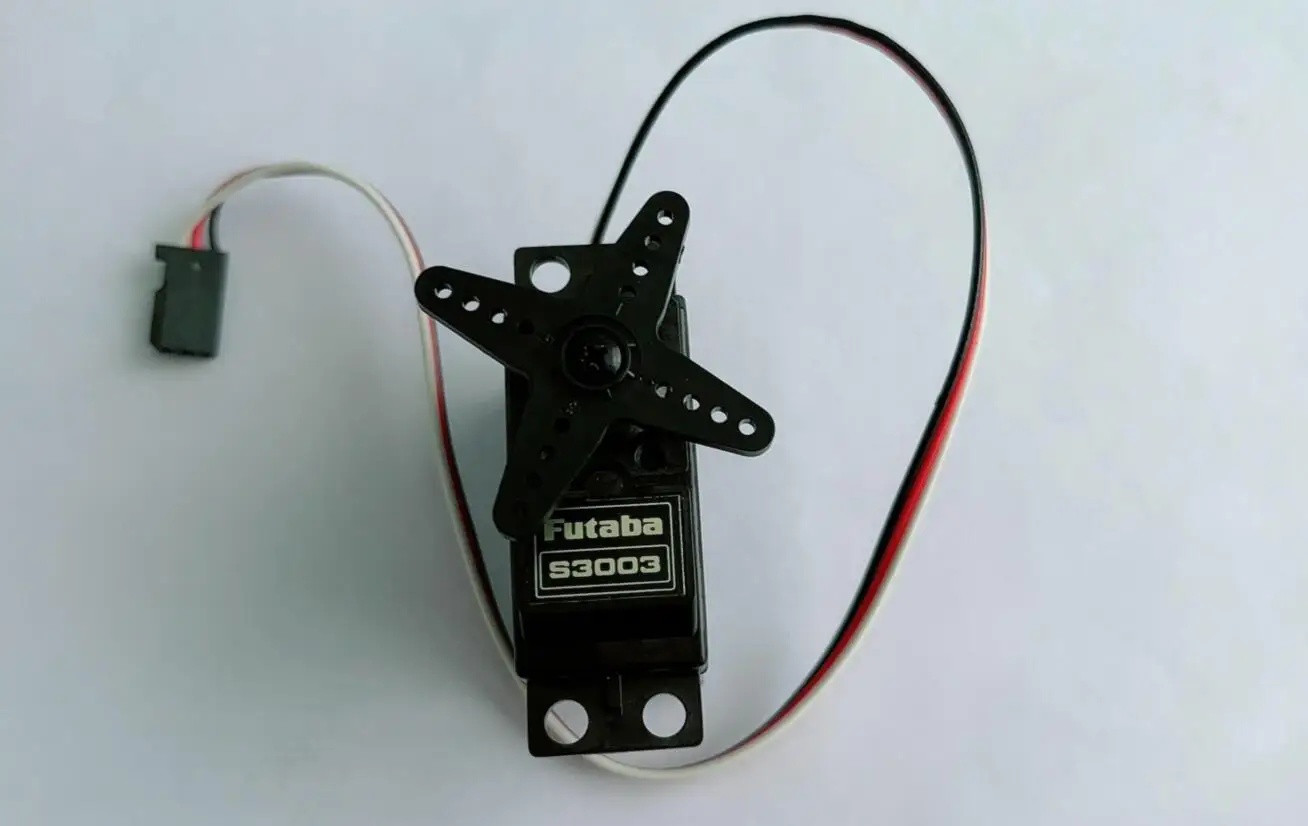 Original Futaba S3003 Standard Servo Part#: FUT01102164-1 made in taiwan