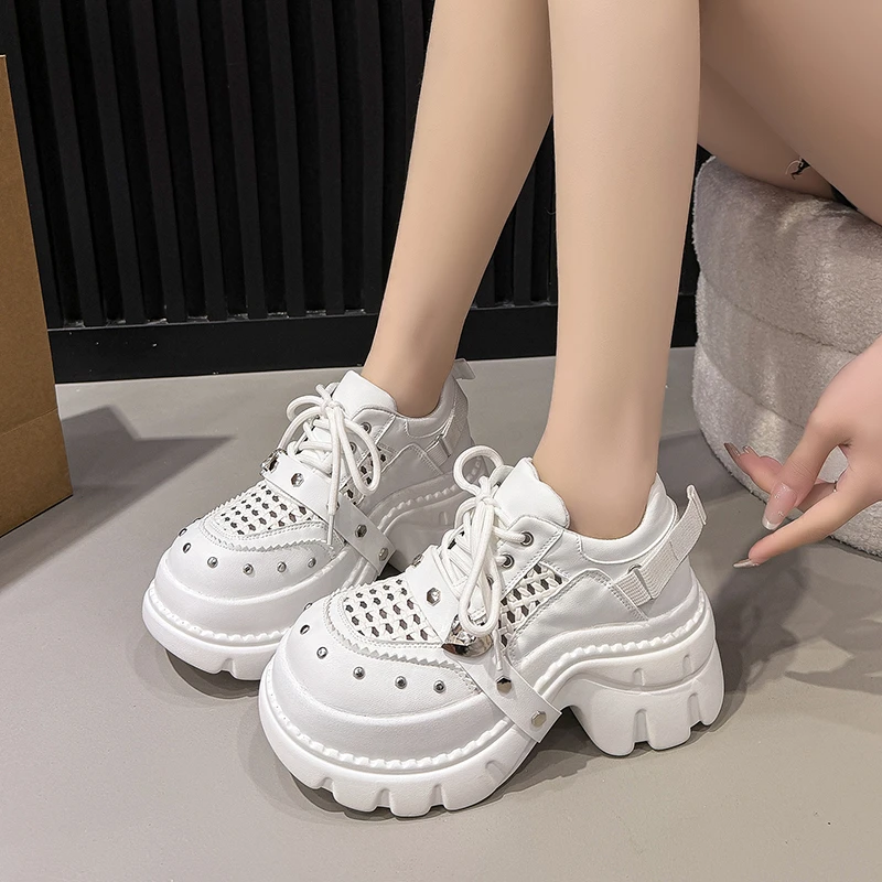 

Женские повседневные кроссовки на скрытой танкетке с перфорацией, дышащие, весна-лето 2026, новинка