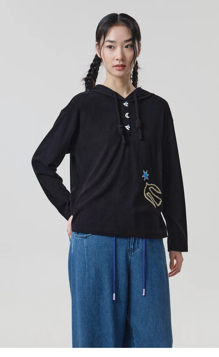 MOVEUP Hooded Drawstring Pullover 2026 Autumn Bird‑Shaped Buttons Embroidery Sweatshirts Loose Long Sleeve Casual Top 3ELQ10567