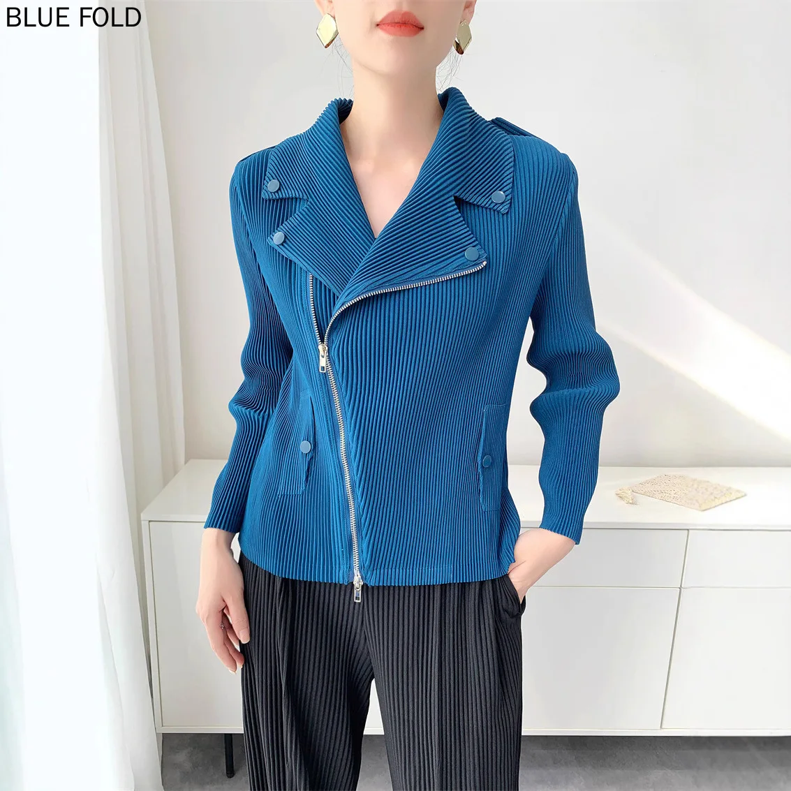 

Miyake Pleated Large Toothpick Outerwear Women's Motorcycle Jacket Autumn/Winter Short-Sleeved Slim-Fit Diagonal Zipper Cardigan