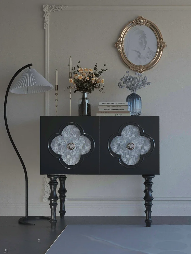 

French living room entrance table retro sofa side cabinet black four-leaf clover shell storage cabinet