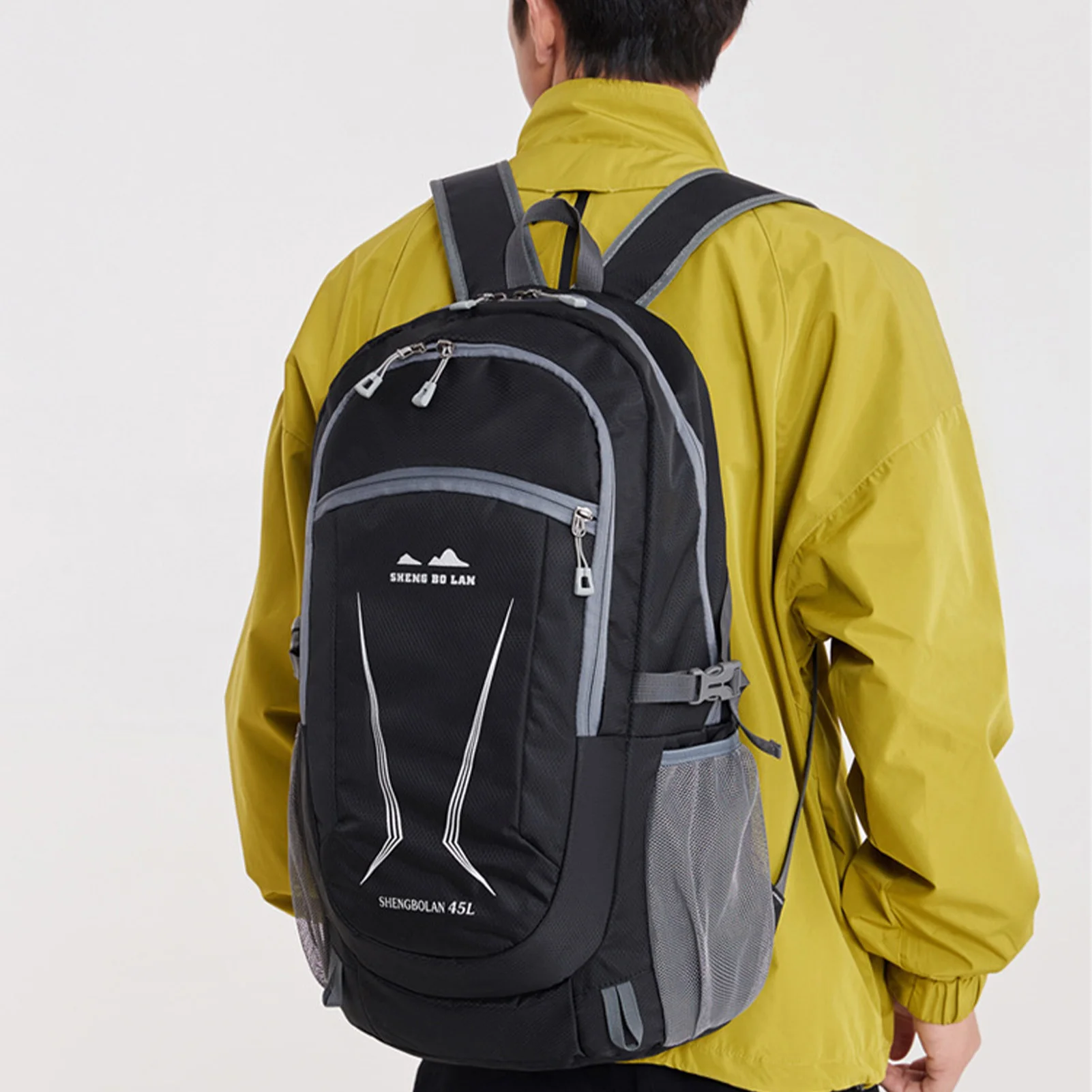 

Outdoor Mountaineering Backpack Large-Capacity Multiple Compartments Foldable Daypack Camping & Hiking Equipment