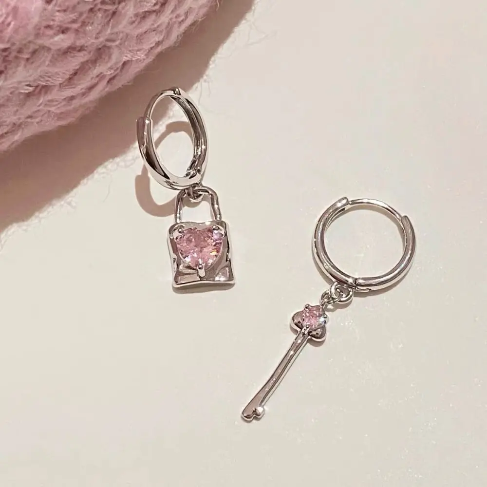 

1Pair Key and Lock Earrings Pink Heart Stud Earring Dissymmetry Ear Buckle Romantic Valentine's Day Gifts