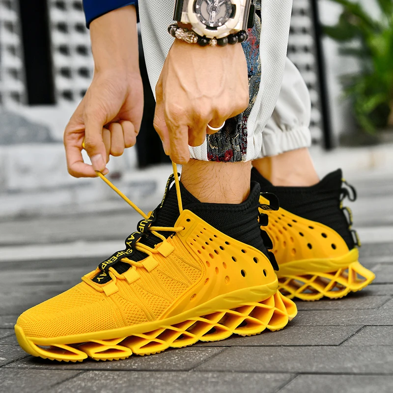 Sepatu kets lari High Top pria kuning, sepatu Sneakers olahraga tenis maraton kasual nyaman bersirkulasi