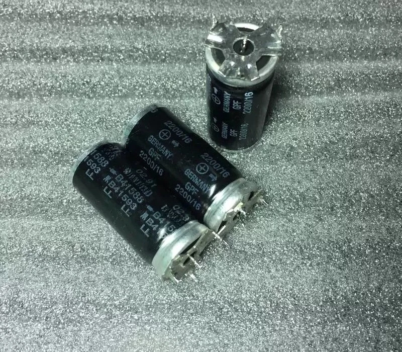 Used for SIEMENS S+M B41588 2200UF 16V Audio Filter Electrolytic Capacitor  30pcs