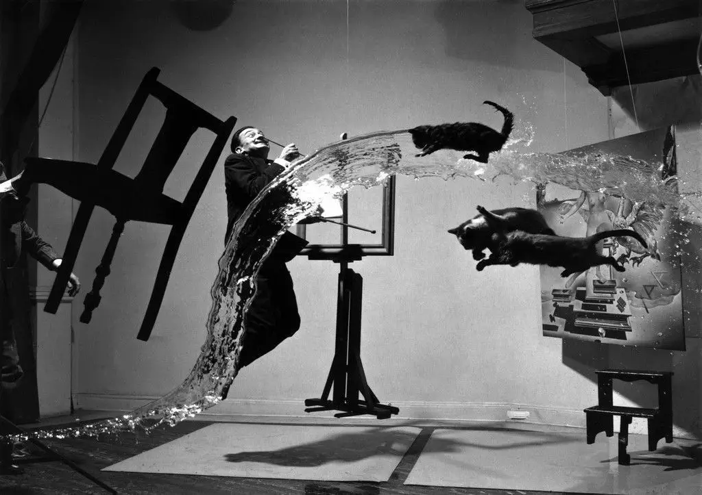 

Black White - Salvador Dali Philippe Halsman Print Art Canvas Poster for Living Room Decoration Home Wall Decor Picture