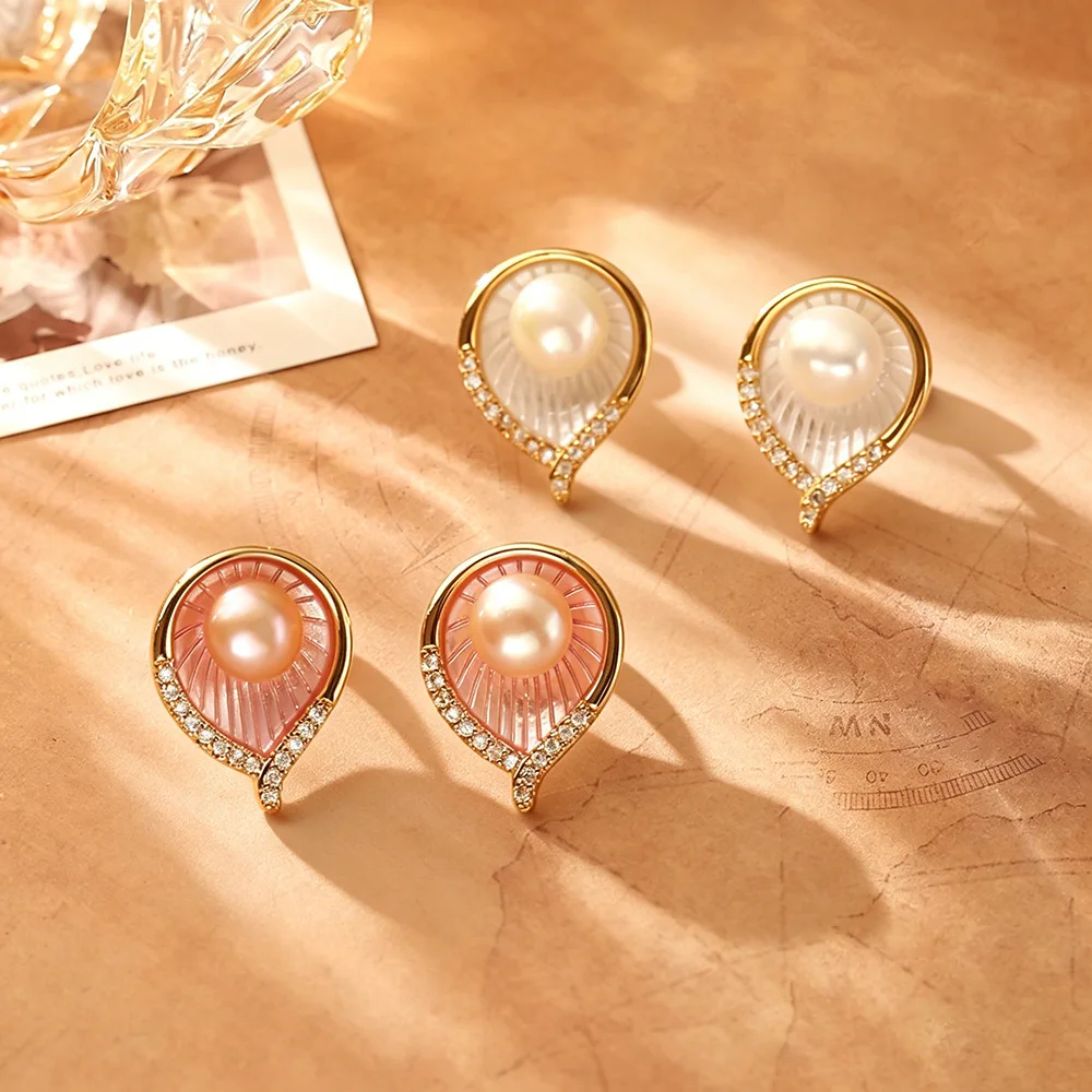 

Fashionable and exquisite natural freshwater pearl shell earrings, creative design, high-end, simple and compact earrings