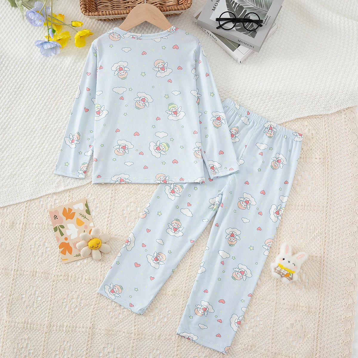 2-teiliges Herbst-Set für Kinder, bestehend aus einer langärmligen Hose mit niedlichem Cartoon-Motiv, für Jungen und Mädchen, bequem und vielseitig einsetzbar als Freizeitkleidung für zu Hause. – Detail 7