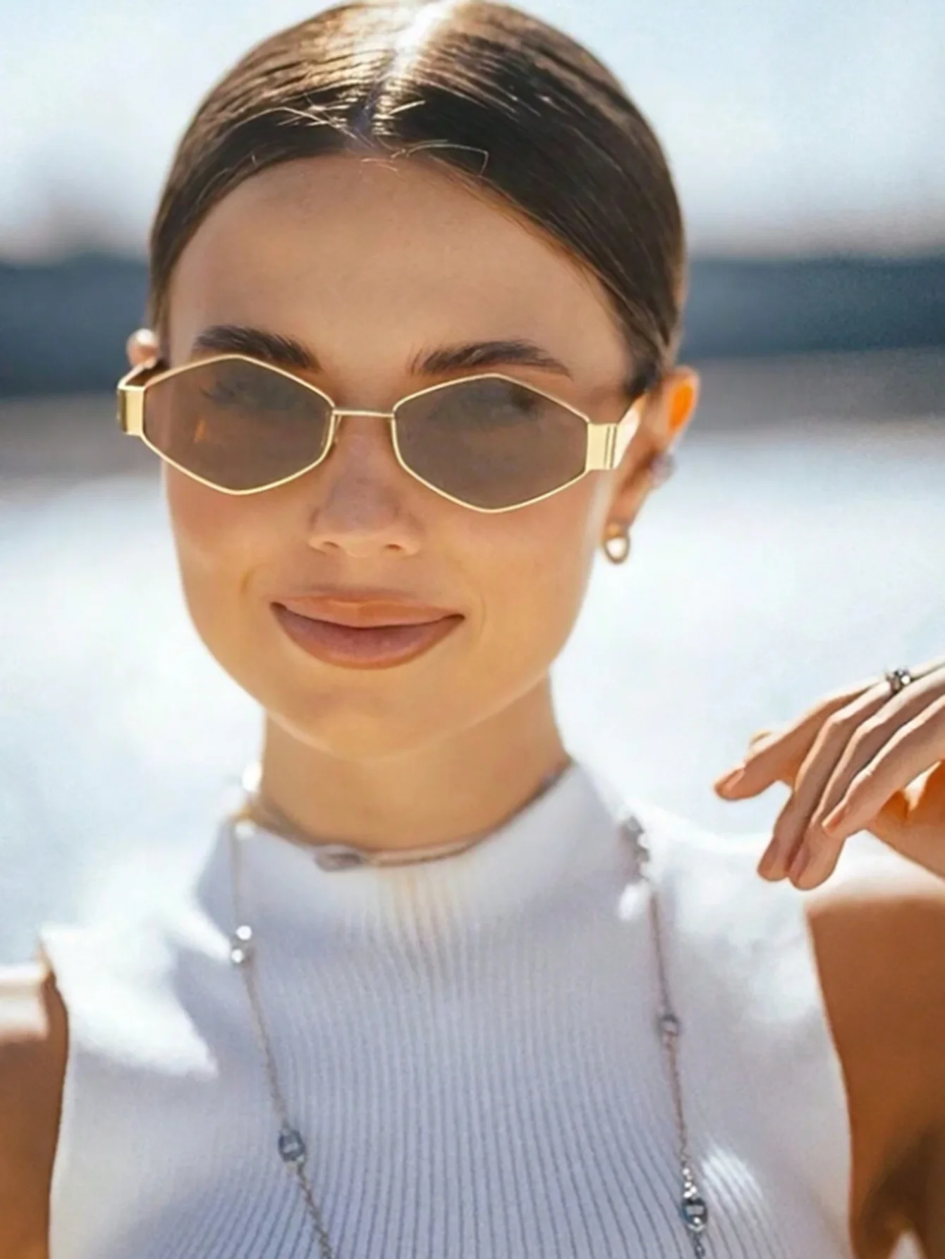 1 x modische Rautenrahmen-Brille, geeignet für jede Gesichtsform, perfekt für Partys, Weihnachtsgeschenke, Unisex – Detail 2