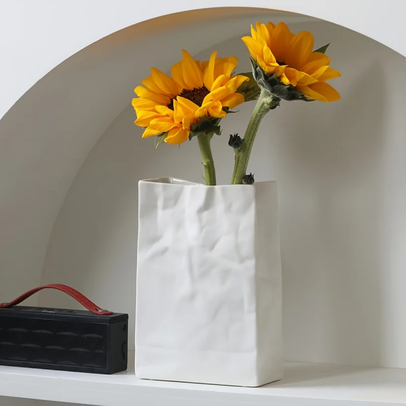 Folded Paper Bag Ceramic Vase, Minimalist Nordic Bohemian Style, Matte Light Luxury Home Decoration Floral Ware