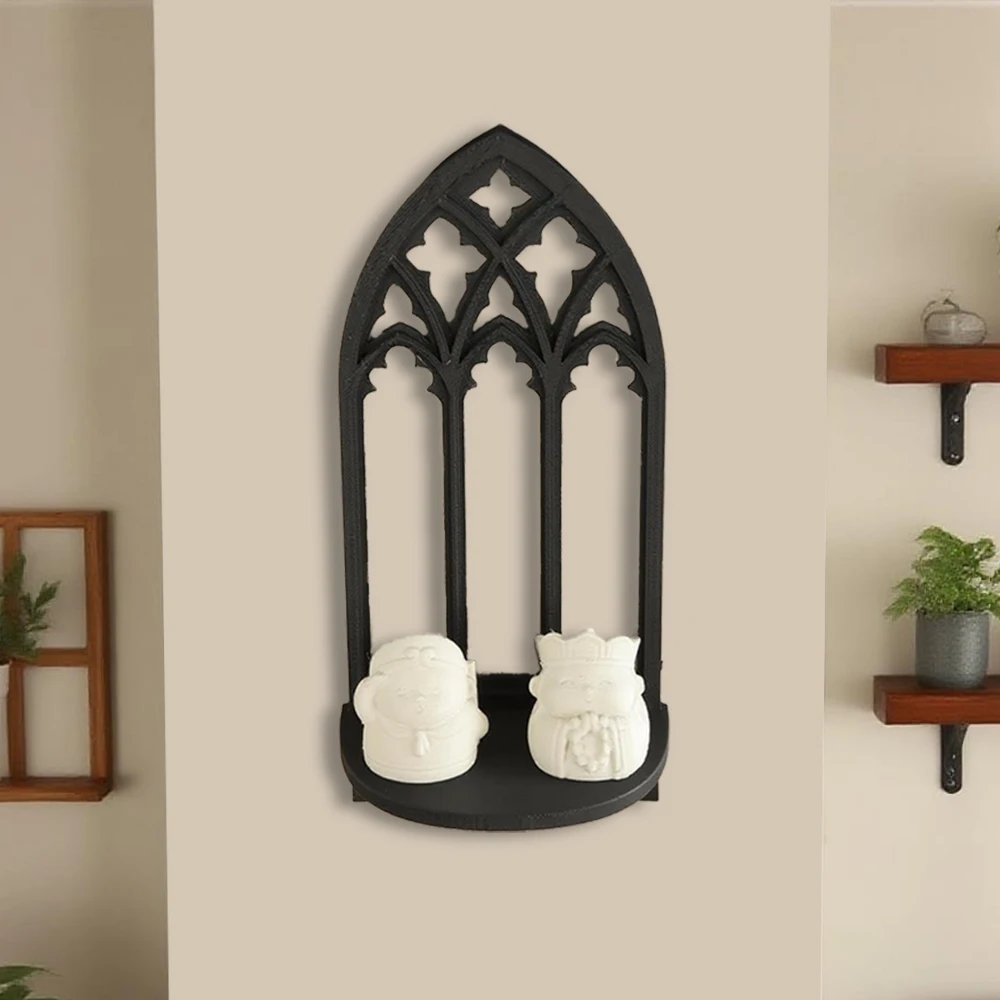 Grenzüberschreitendes Gothic-Kirchenfenstergitter-Wandregal für Wanddekoration und Aufbewahrungsszenario im dunklen mittelalterlichen Stil