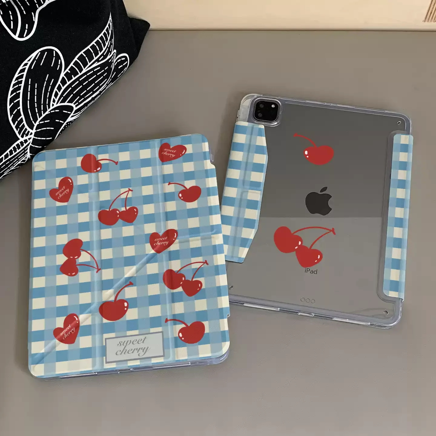 Blue Checkered Love Cherr Table Case For iPad Pro 11 12.9 13 M2 M3 M4 M5 Shell 8.3 9.7 10.2 5/6/7/8/9/10/11th Air 4 5 6 7 Cover