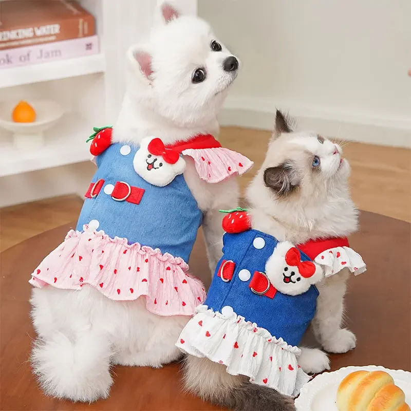 

Spring New Pet Dress Cat Dog Dress Cat Chest Back Slip Dress Send Rope Fashion Cute Denim Polka Dot Skirt Pet Vest Pet Clothes