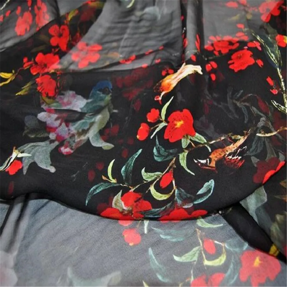 Printed Black Color Red Flower Bird Animal Soft 100% Pure Silk Georgette Fabric for Trip Girl Fashion Clothes