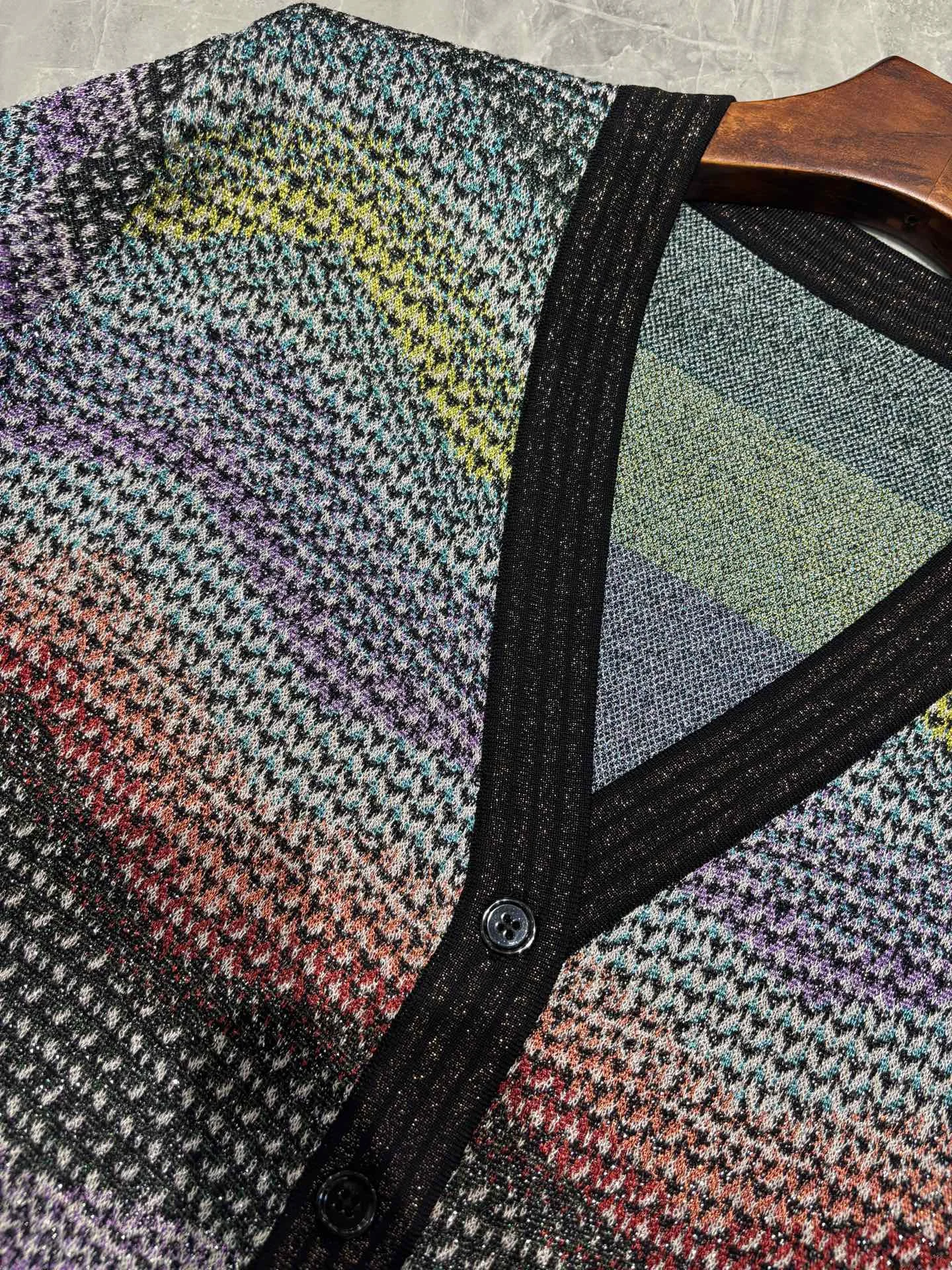 

Women's Metallic Gradient Striped Sweater 2026 Spring/Autumn V-Neck Long Sleeve Single Breasted Vintage Knitted Cardigan