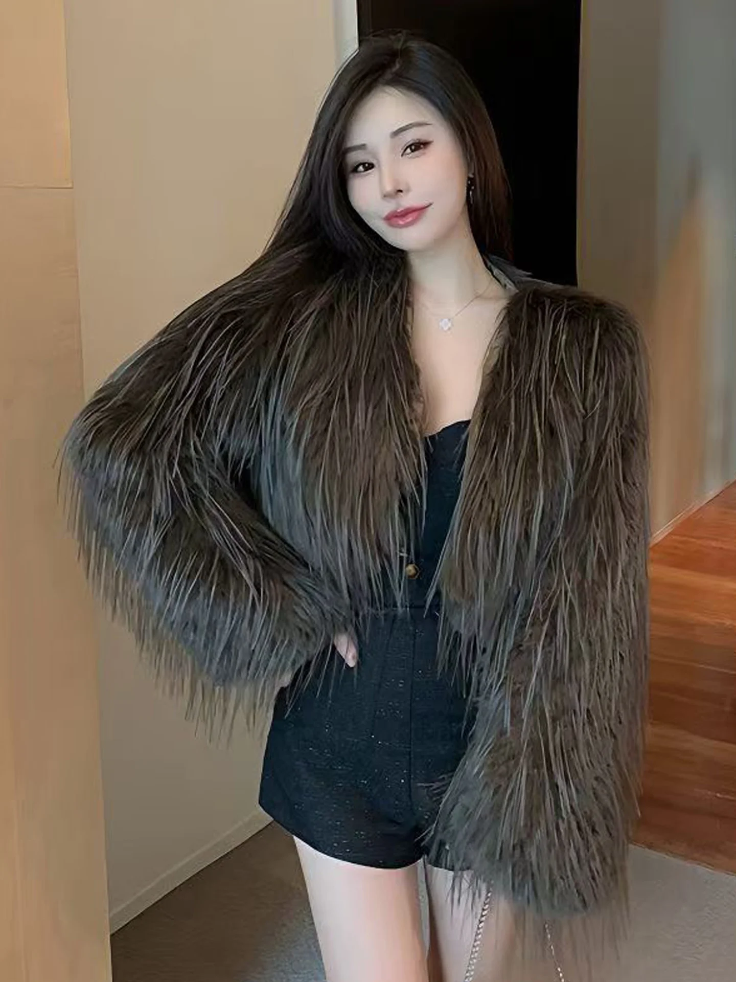 

2026 Winter New Sle ort Pure Color Tassel Trim Faux Fur Jaet Women's Warm Cardigan Top Commute Sle Loose Fit Long Sve