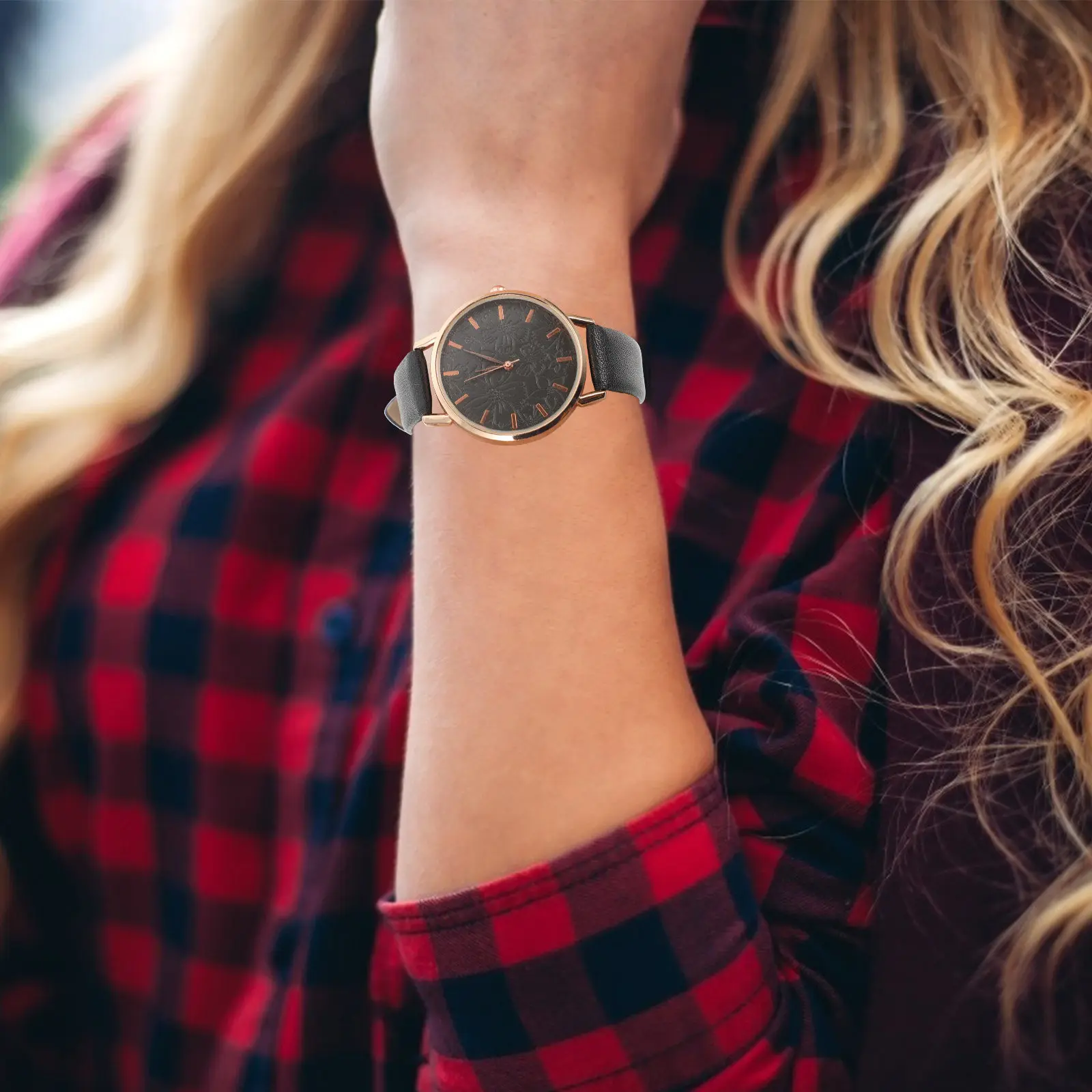 Classic Dial Ladies Watch Set with Comfortable Strap
