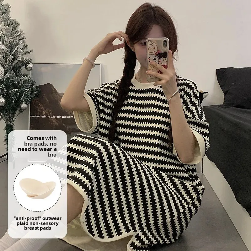 Lujoso vestido de dormir de longitud media con frente abierto y almohadilla para el pecho, ropa versátil para interiores y exteriores, ropa cómoda para el hogar para figuras pequeñas