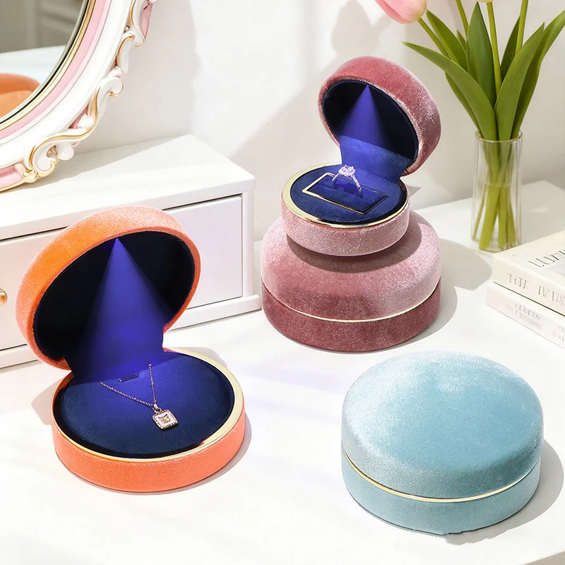 

Ring Storage Box Exquisite Pendant Storage Box Velvet Jewelry Box Minimalist Led Light Jewelry Case For Holidays Jewelry Display