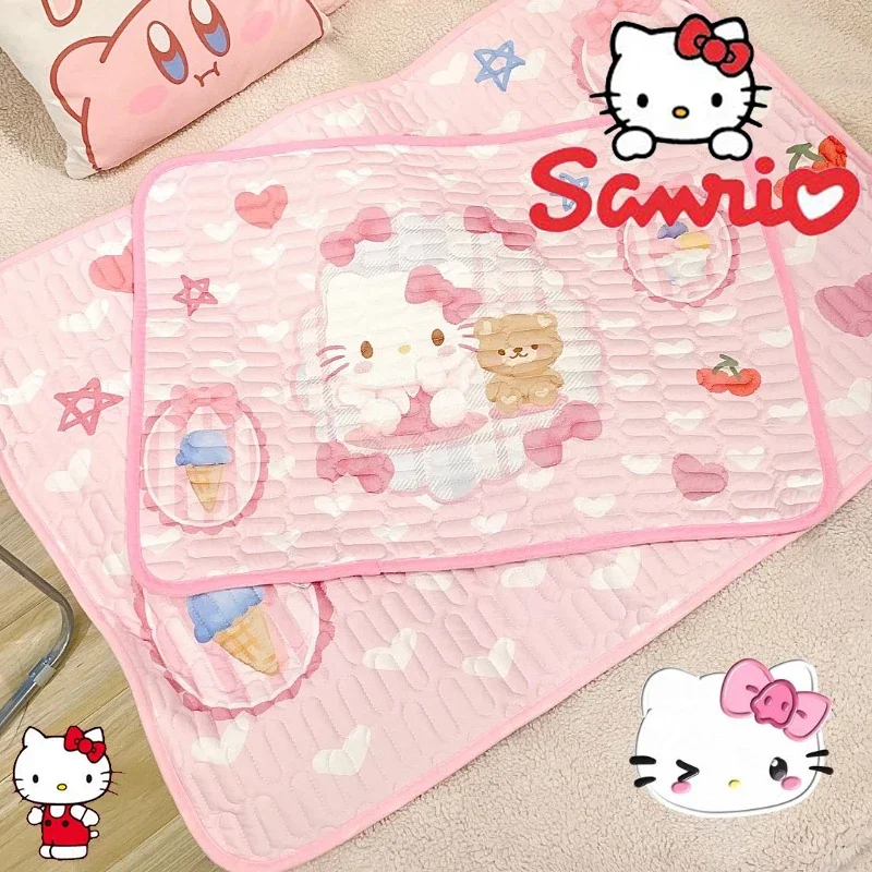 

Sanrio Hello Kitty Newborn Baby Diaper Pad Cartoon Kuromi Waterproof Menstrual Leakage Pad Small Size Urination Mattress Gift