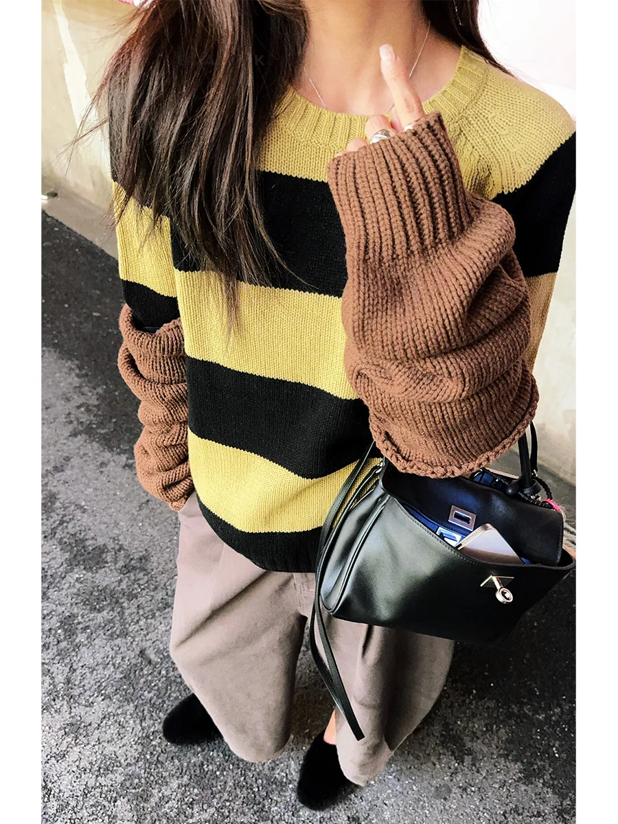 

BaAtOne Golden Flower Menger Striped Knitwear Long Sve Woolen Women's Pullover Faion Autumn Season Regular Fit