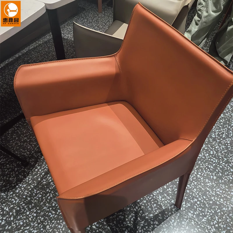 كرسي بذراعين فاخر خفيف الوزن من الشمال للمنزل، كرسي طعام إيطالي حديث وبسيط، أثاث غرفة الطعام