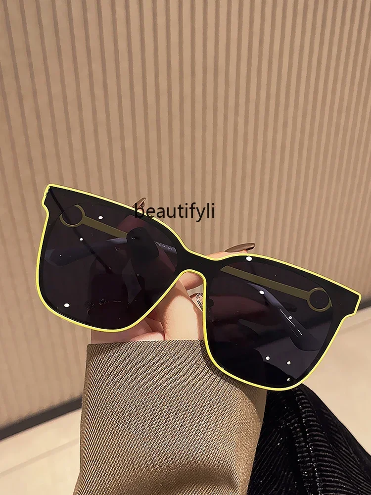 One-piece lenses sunglasses women's summer sunscreen yellow sunglasses men's advanced sense of UV protection