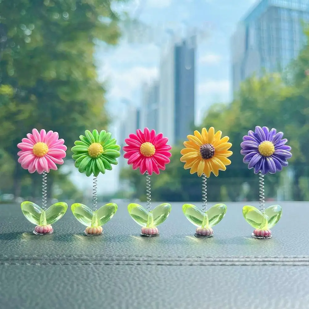 Cute Sunflower Shaking Head Car Ornament Spring Flower Car Dashboard Decoration Creative Auto Interior Accessories Gift