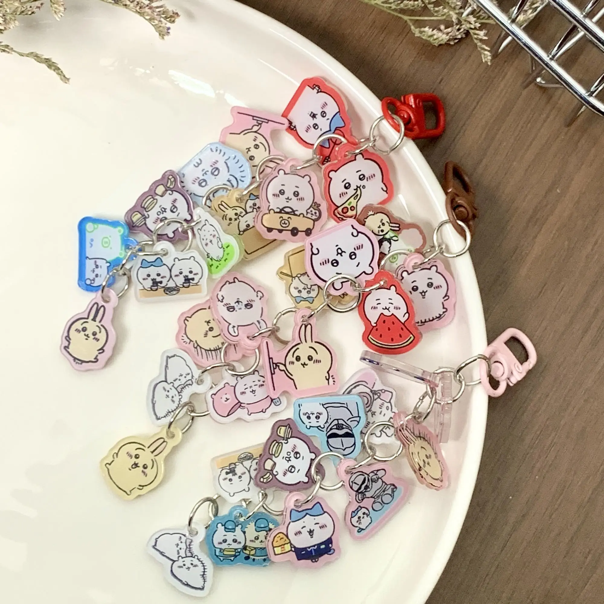 jiyiAcrylic Keychain Beaded Chain Bag Charm, Cartoon Pendant, Collectible Accessory Gift for Fans - view 2