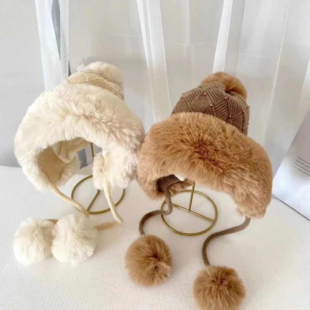 Sombrero de suéter de bola de piel sintética para niña, gorro de punto de perlas engrosadas, a prueba de frío, a prueba de viento, cálido, nuevo