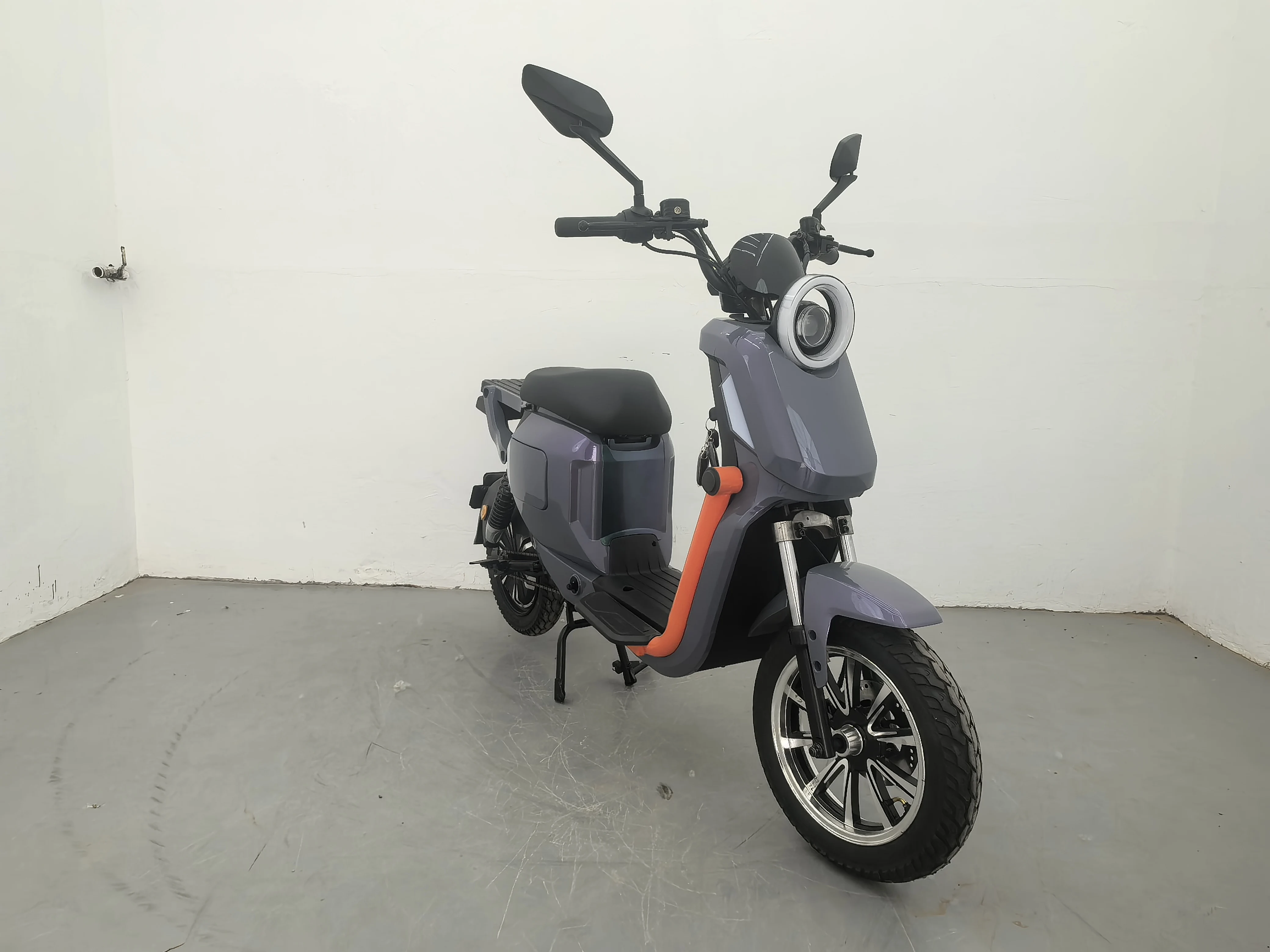 

Электровелосипед U2, взрослый, мужской, женский,дальность хода 35 км, максимальная скорость 45 км/ч, женский