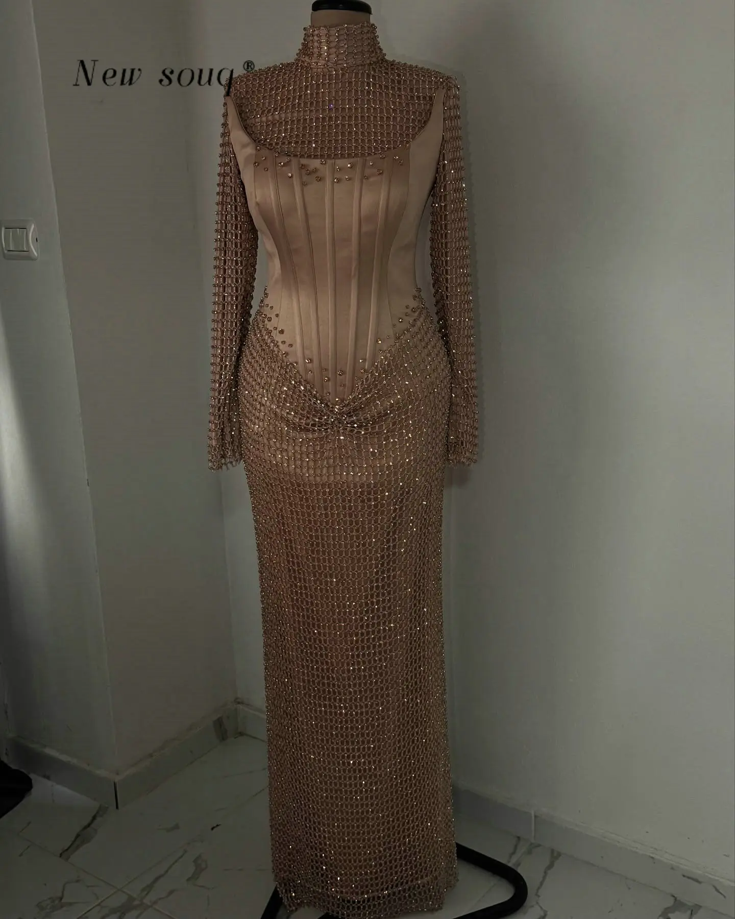

Champagne Glitter Beaded Sequins Evening Dresses Customized High Neck Muslim Long Sleeves Modest Formal Prom Gowns Elegant
