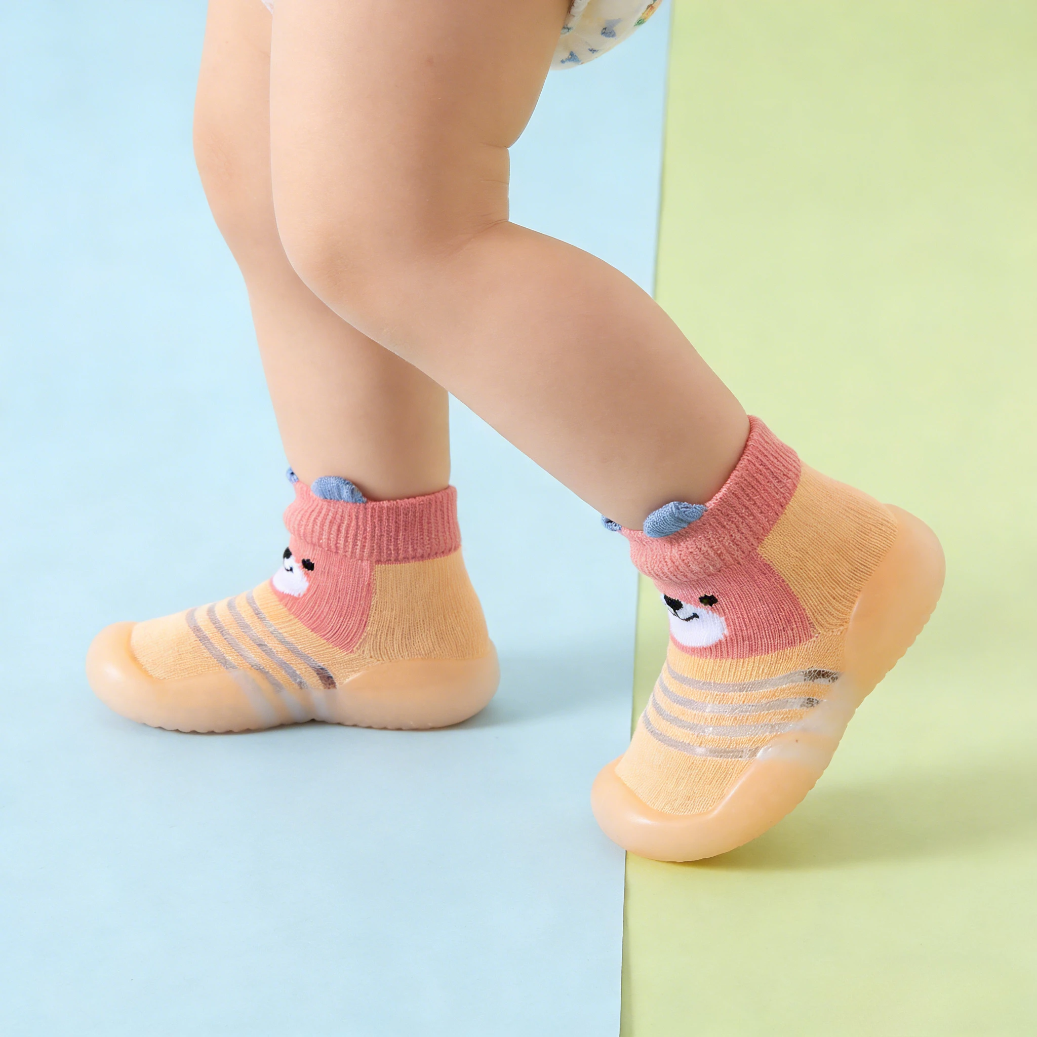 2026 New Baby Socks and Shoes Colorful Cute Children's Soft Soled Rubber Shoes for Boys and Girls Toddlers' Walking Shoes view 3