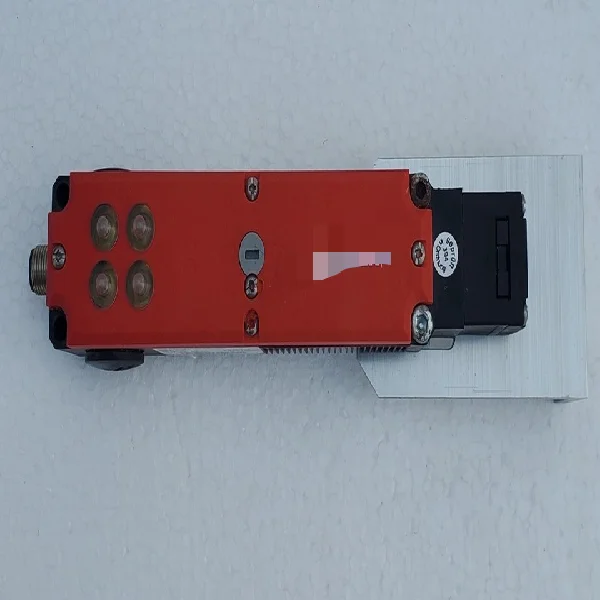 

Tp4-4141a024sewbrm4as2/ Tp44141a024semwbr4as2 Защитный выключатель