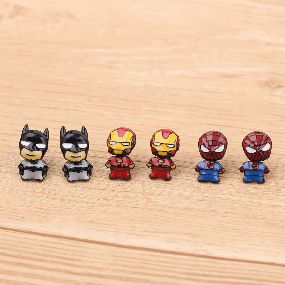 Pendientes Desmontables de Superhéroes Spider-Man y Iron Man, Versión Q, Accesorio de Joyería para Mujeres y Hombres