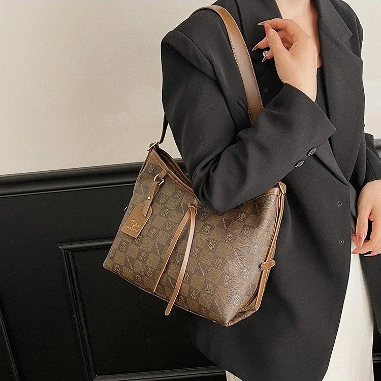 

Modern Velvet Backpack for Women Soft Material Compact Size Suitable for Evening Commute