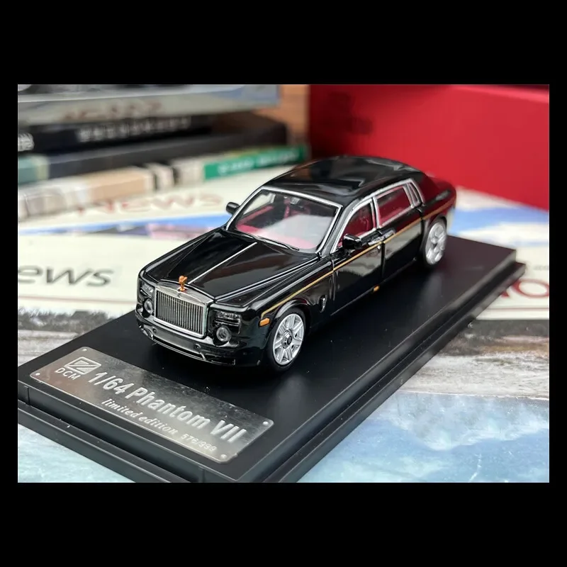 DCM 1:64 RR Phantom VII Black Alloy Diecast Car Model Limited Collection Gift