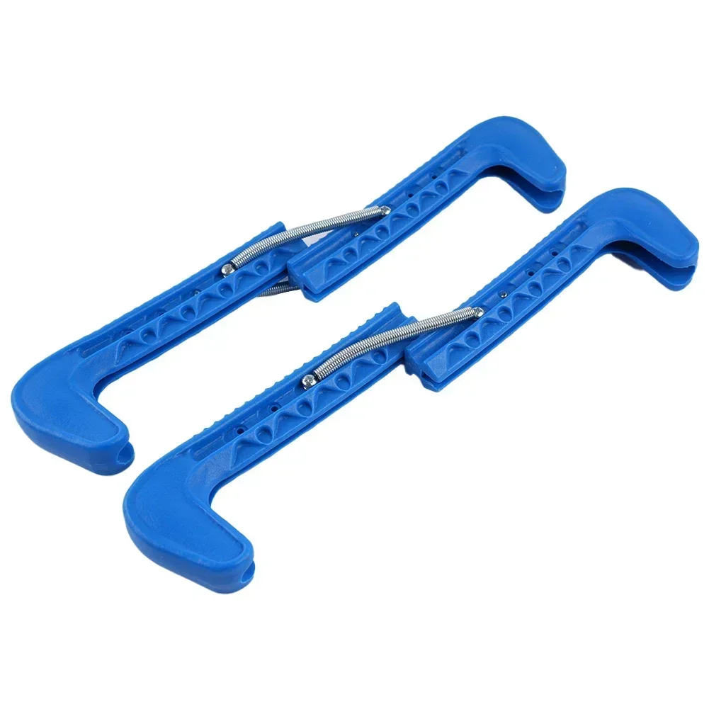 アイススケートブレードカバーアイススケートガードホッケースケート調節可能な保護プラスチック冬スケートボードアクセサリー