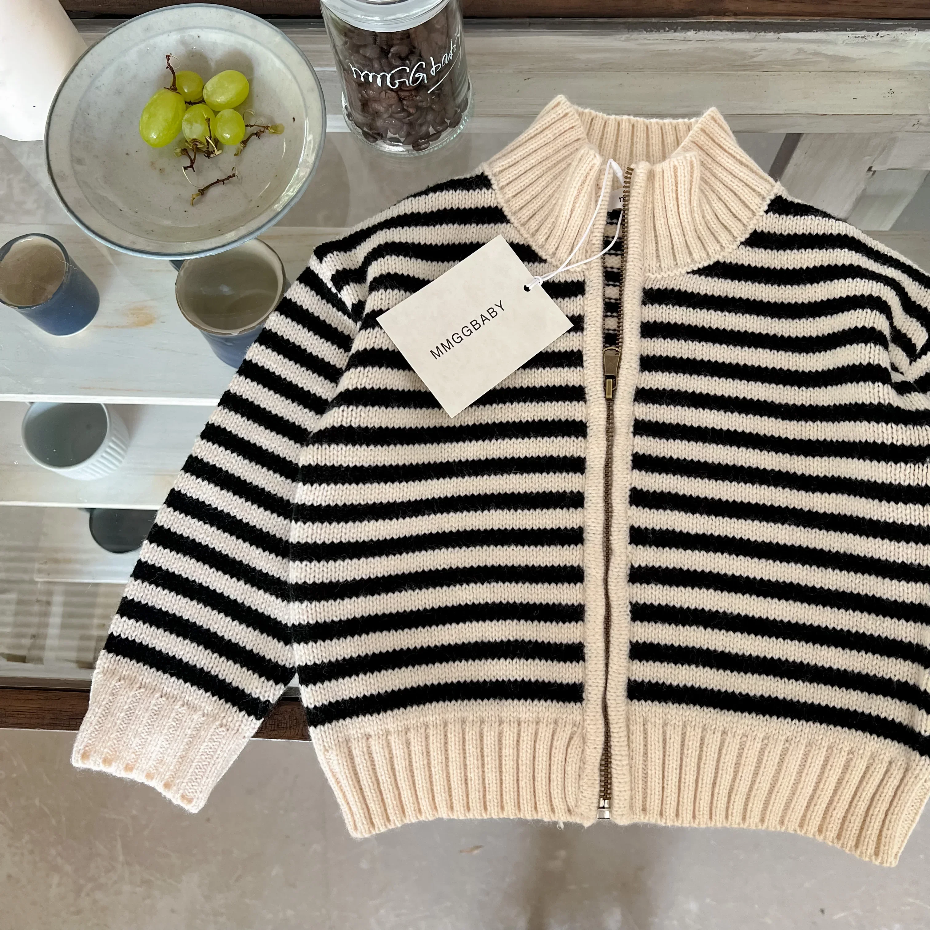 Childrens Sweater 2024 Autumn New Boys Girls Fashion Simple Stripe Knitted Cardigan Baby Zipper Coat Simple Loose