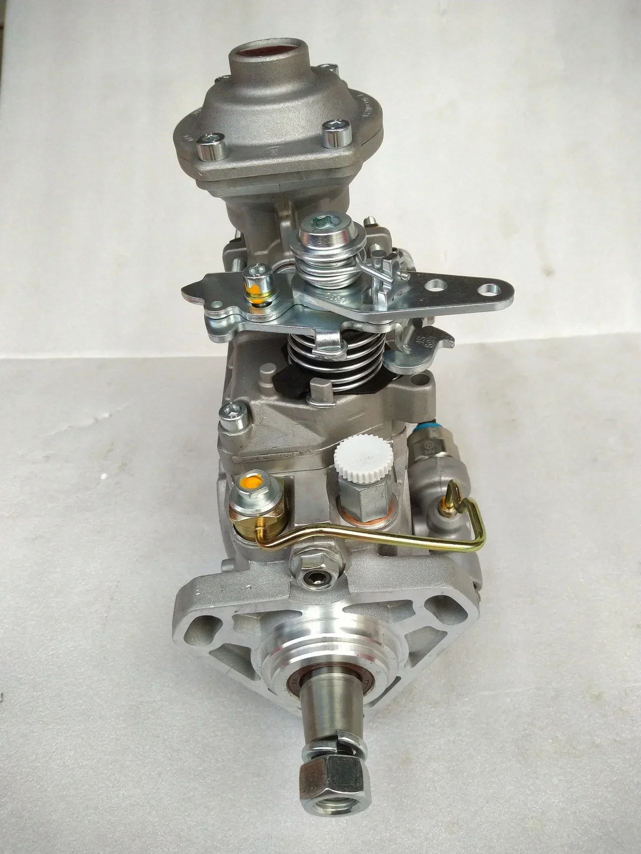 燃料ポンプ 0460426401 3960900 6BT5.9 エンジン VE6/6BTAA 5.9L ポンプ