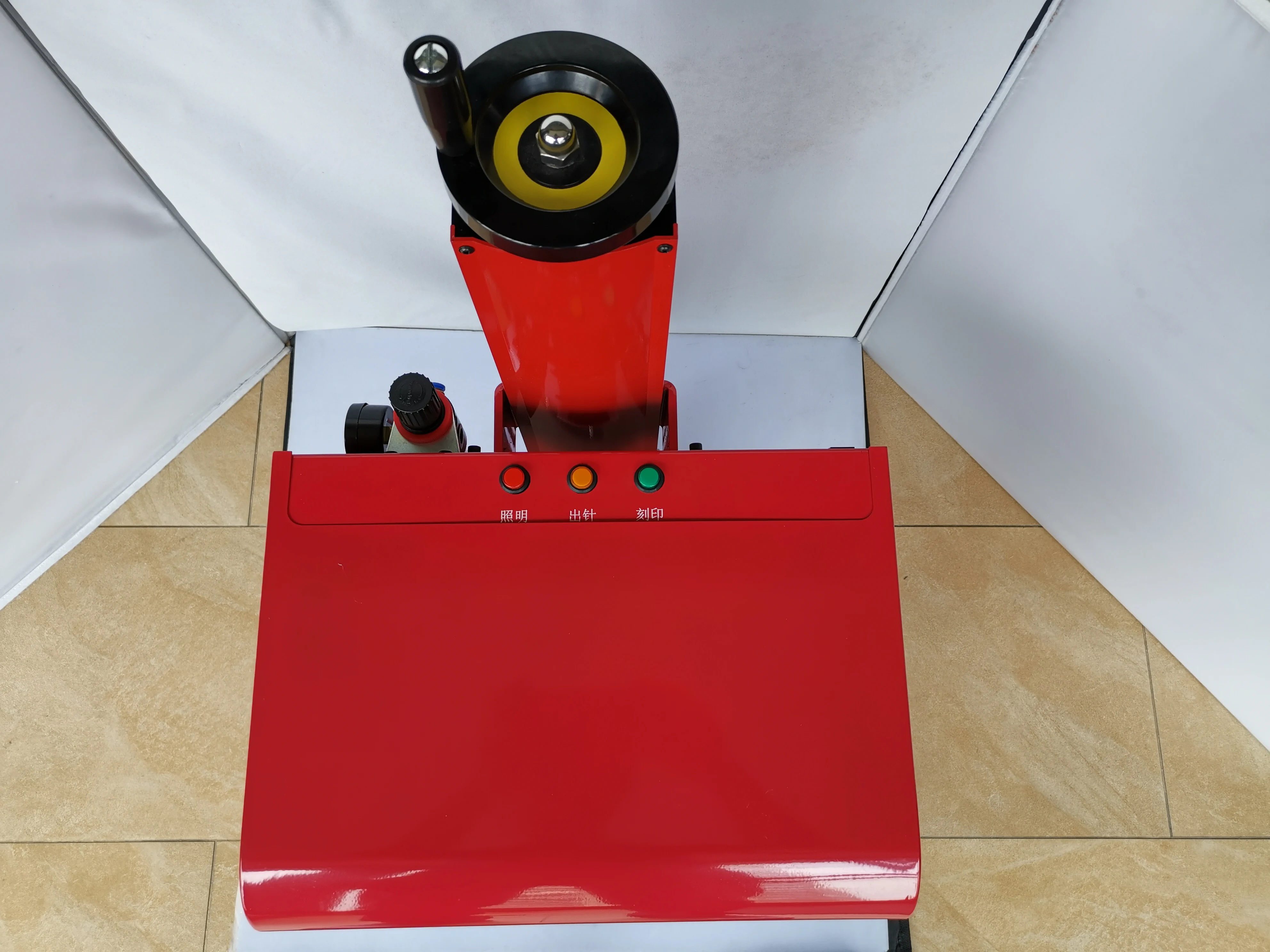 Area marcatura Macchine per marcatura pneumatiche piatte 200x300mm, Macchine per marcatura targhette, Dati di controllo connessione computer USB