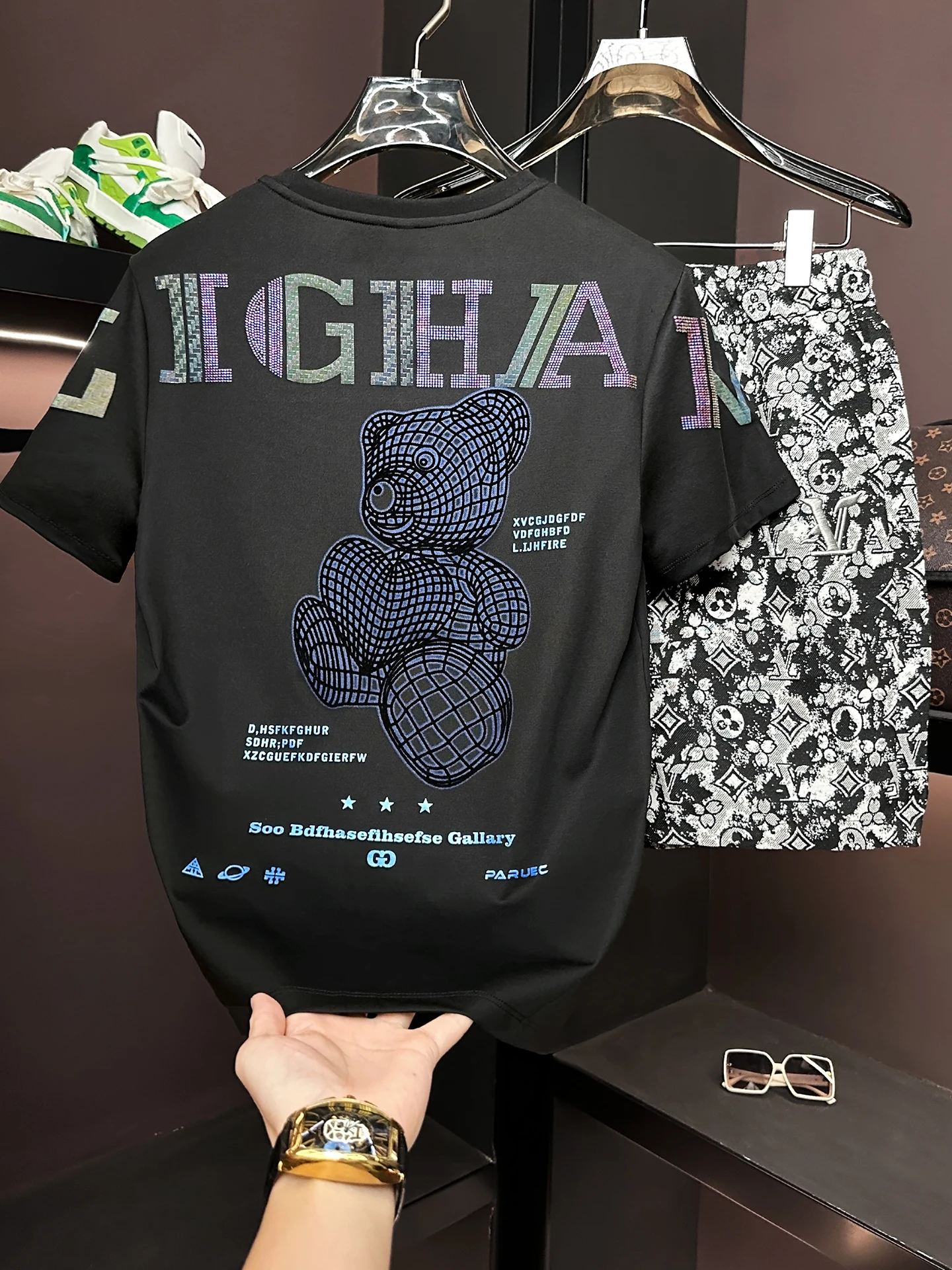 

European Sle ort Sve T-irt Bear Print Casual Set Men's Summer 2026 New ort Pants Men's Clothing